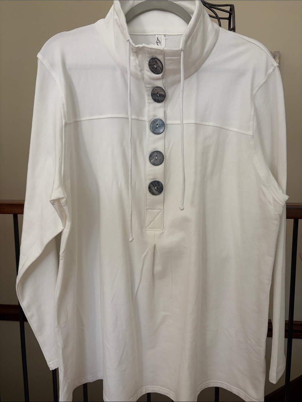 NWOT Lulu B White Super Soft Comfy Long Sleeved Top Buttons Drawstring Sz XL